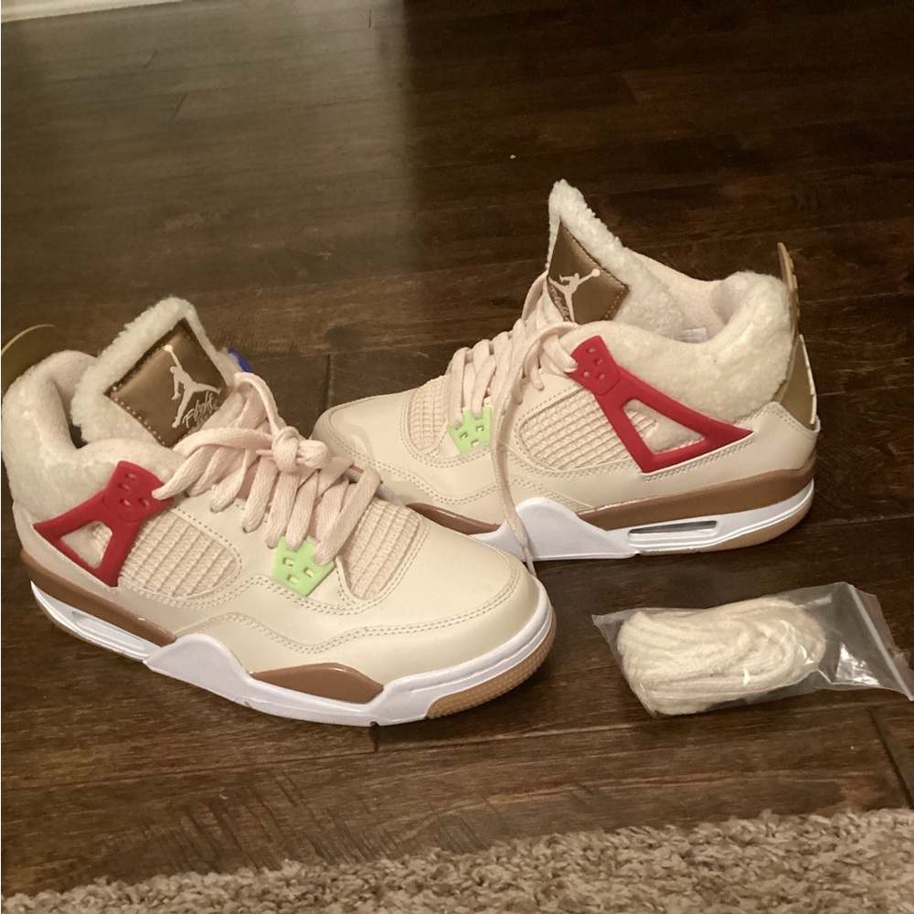 Nike Air Jordan IV “Teddy Bear”